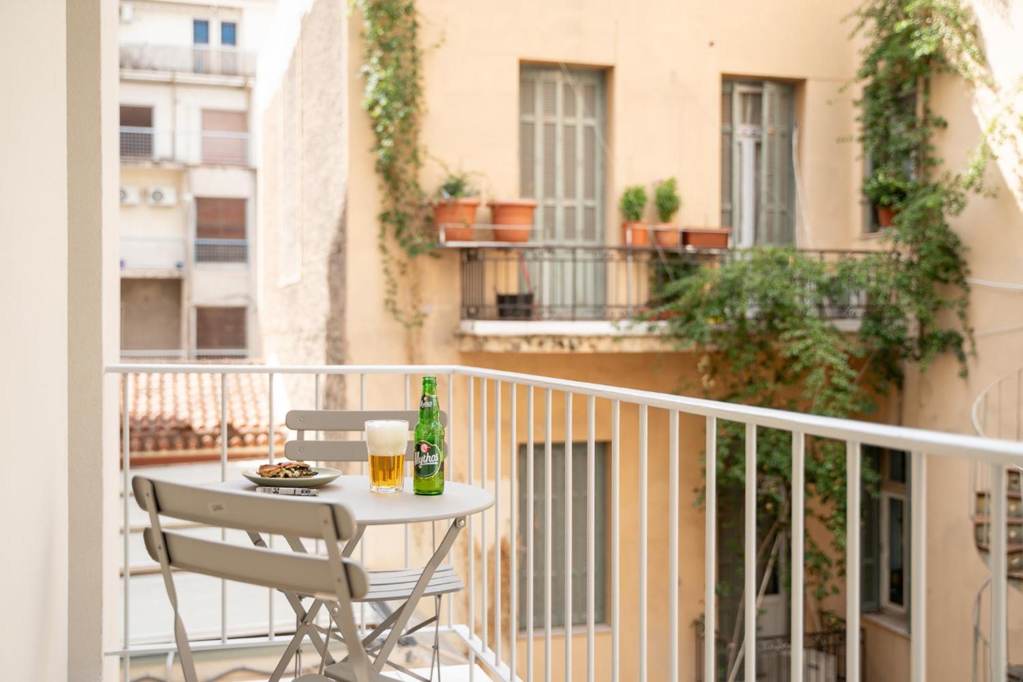 Apartament Mooeve Exarchia Ateny Zewnętrze zdjęcie